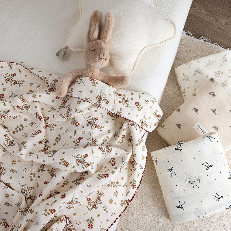 Baby Boy Nursery Quilt - Selimut Bayi Muslin Motif Bunga Musim